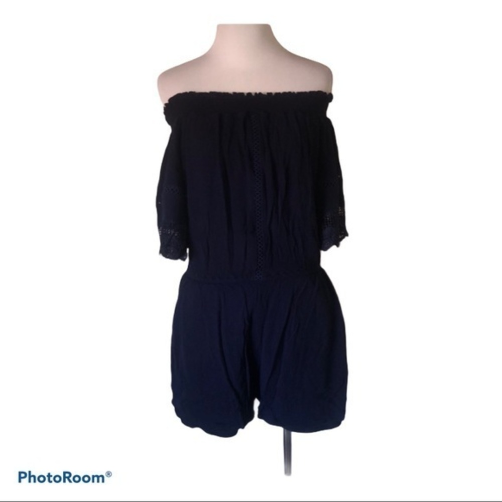 5/$30 🎈 Fire Los Angeles‎ off shoulder women’s small blue romper